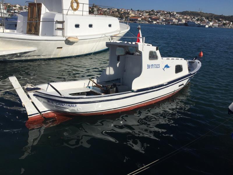 balikci teknesi deniz tasitlari ayvalik balikesir